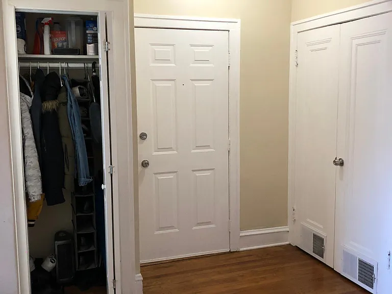 5239 N Winthrop Ave #5 — Photo 8