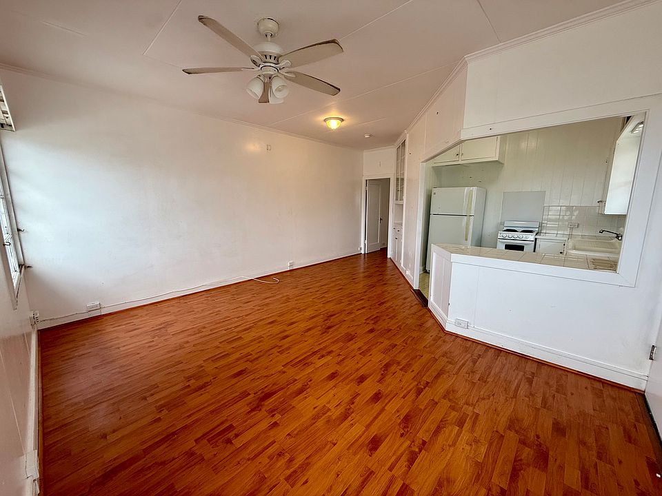 Welcome to 3770 Sierra Drive, #B!
