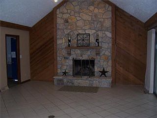 3rd image of 8235 Castlebrook Dr