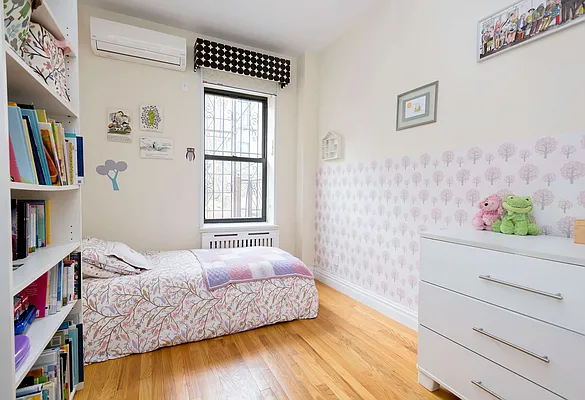 Sold by Compass | media 20