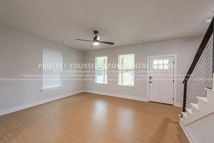 1007 W Laramie Hts — Photo 3