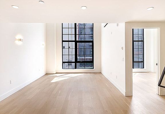 2nd image of 25 Bruckner Blvd #2LK