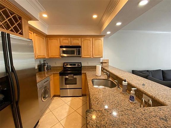 2nd image of 151 NE 16th Ave APT 270