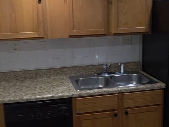 3rd image of 1416 Holden Ave