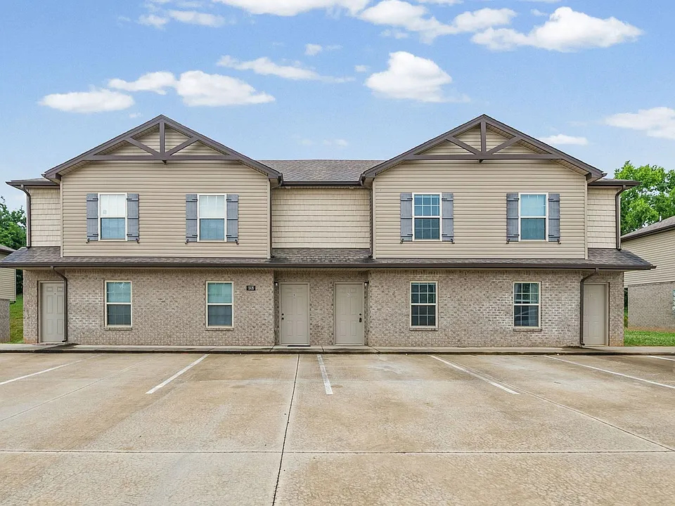 148 Center Pointe Dr