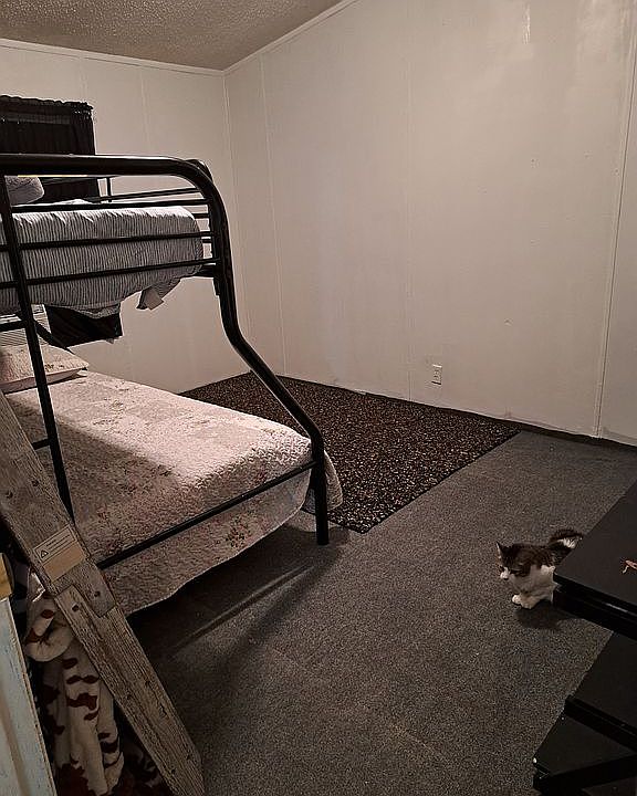 Front bedroom 