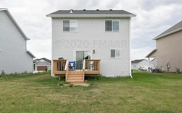 824 Cathy Dr W — Photo 19