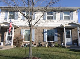 205 Cherrywood Ln, Watertown, WI 53094