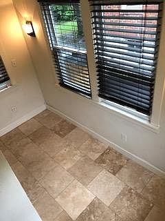 4th image of 2311 Sunset Pl