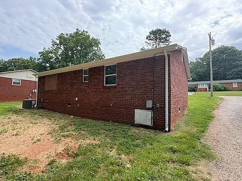 1140 Rita Ave — Photo 5