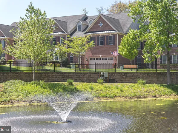 66 Elfreths Ct, Newtown, PA 18940