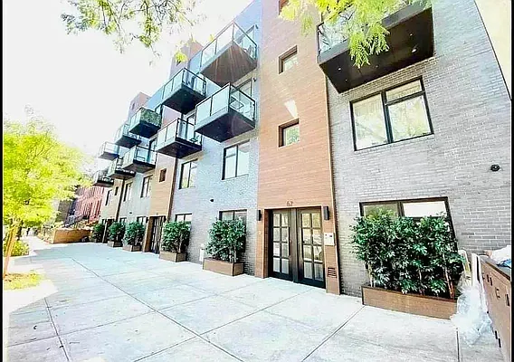 Rented by GROOME REALTY LLC | media 13