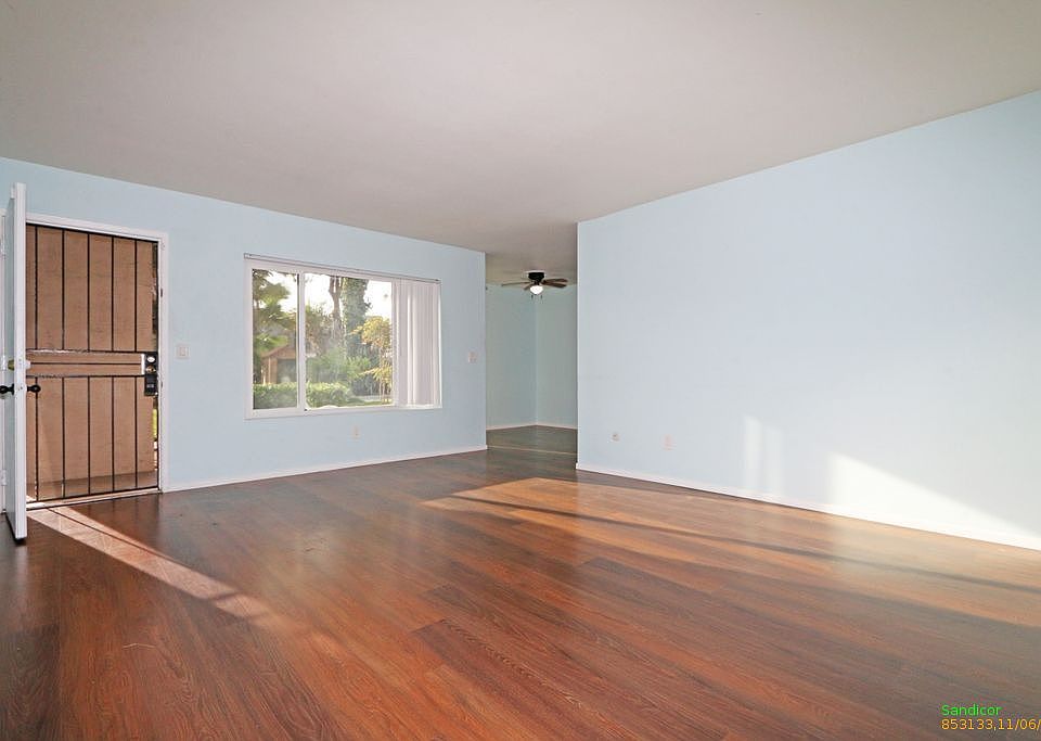 2nd image of 285 Moss St Unit 40