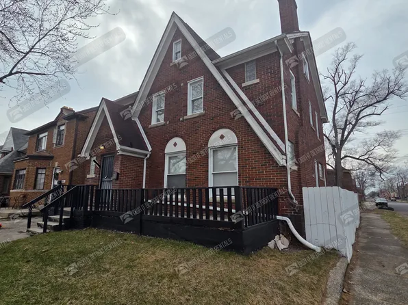 17215 Wisconsin St, Detroit, MI 48221