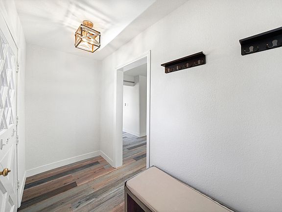 4th image of 1058 Franklin Ave