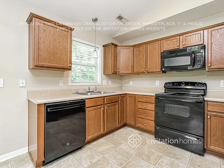 5288 Mount Hope Dr — Photo 7