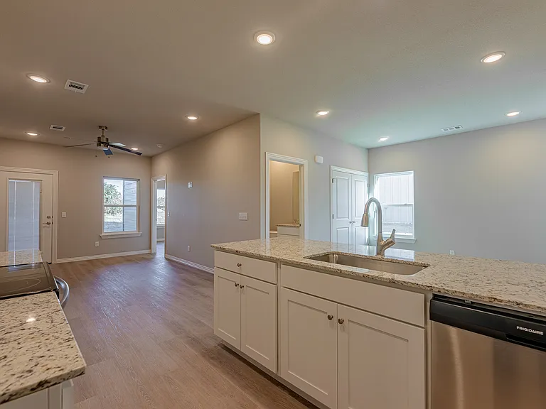 1403 SW Casuarina Dr #1 — Photo 10
