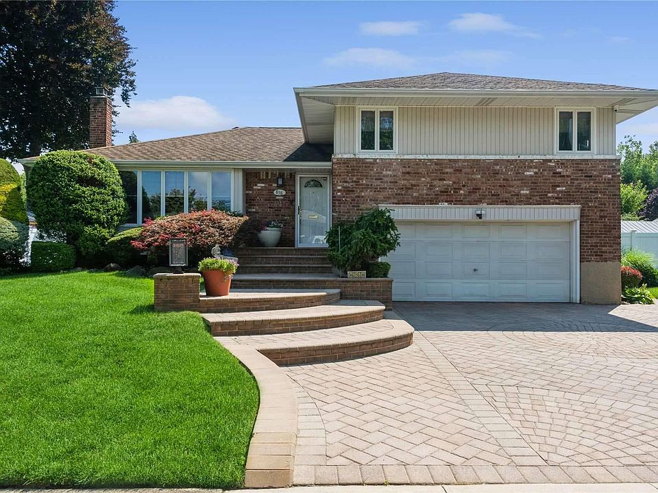 1st image of 858 Berkshire Drive