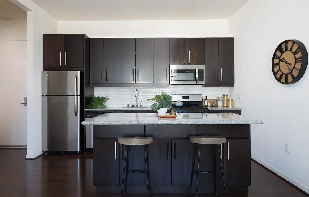 Building Photo - 3801 San Pablo Ave #401