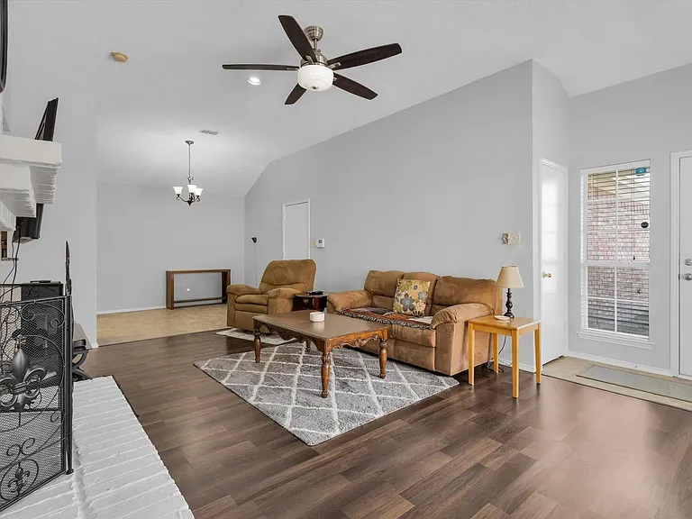 7520 Arbor Hill Dr — Photo 7