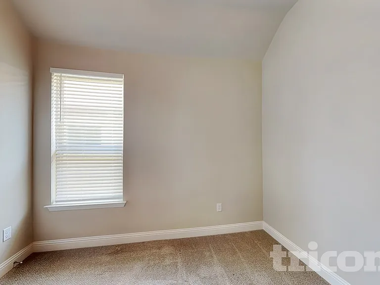133 Constitution Dr — Photo 14