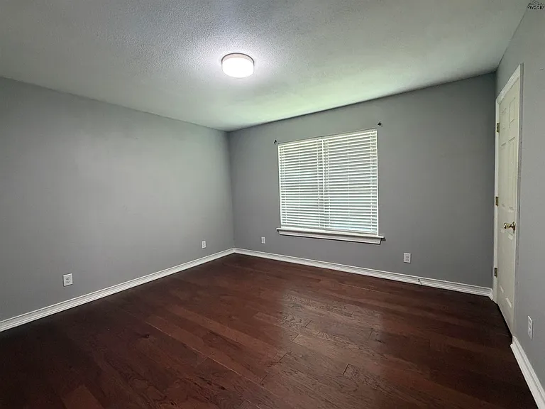 4721 Cypress Ave — Photo 13