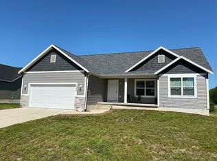 10420 Richfield Ln, Allendale, MI 49401