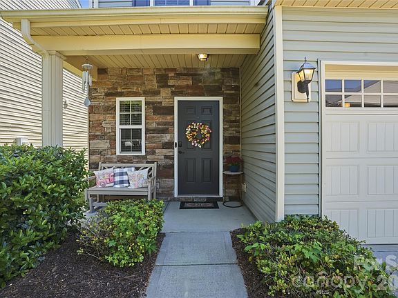 2nd image of 2315 Old Goose Ln