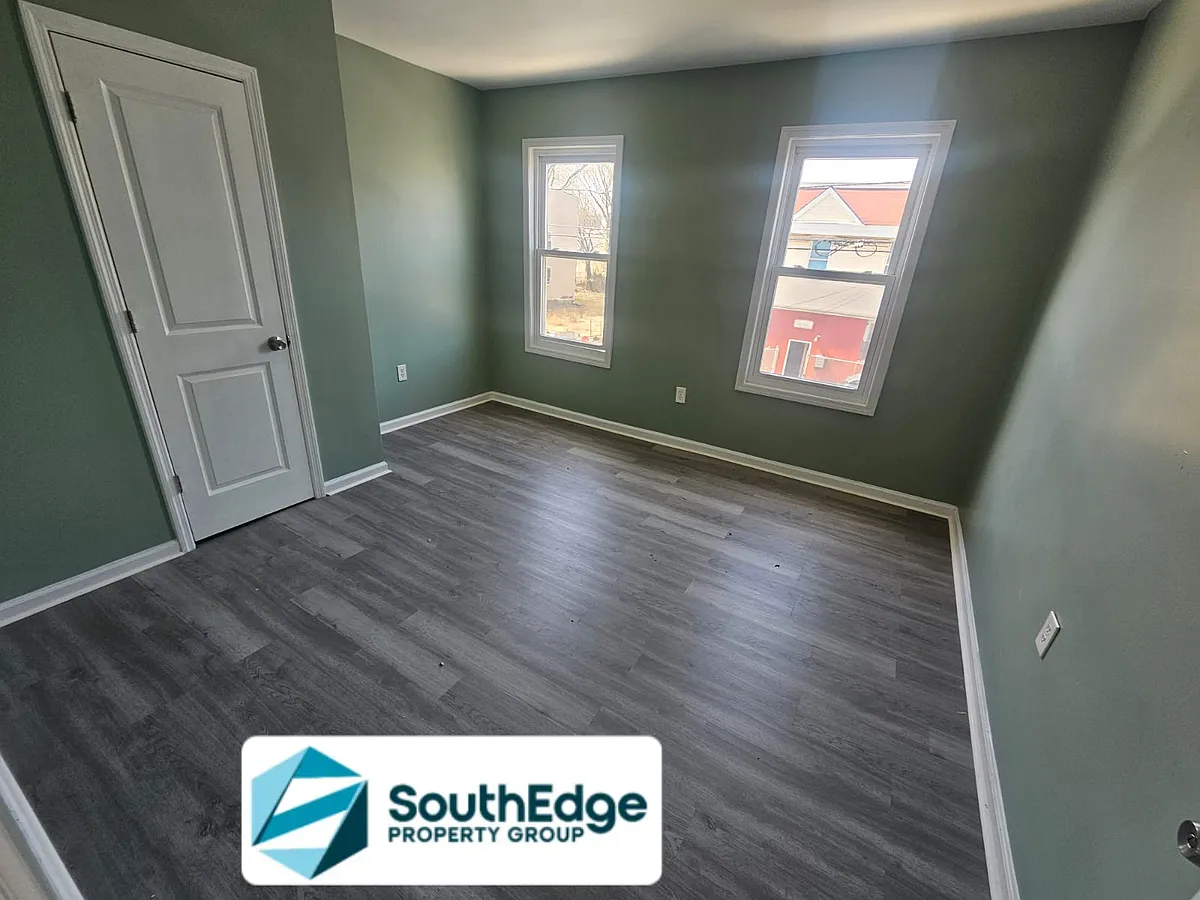 Building Photo - 430 S 18th St #2