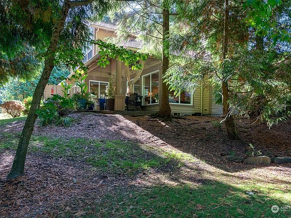 5th image of 9042 Gleneagle Dr #21