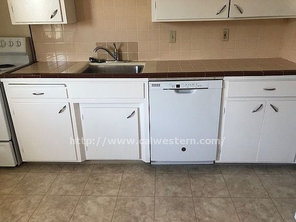 4th image of 1030 W Olive Ave APT 6