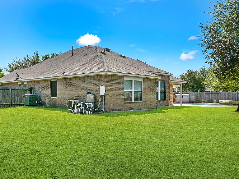 28139 Canyon Wren Dr — Photo 45