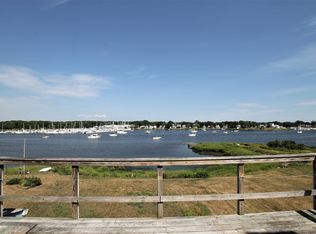 128 Riverside Dr, Riverside, RI 02915