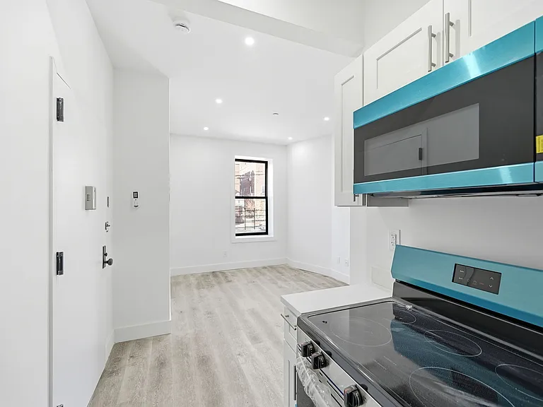 2152 Muliner Ave #1B — Photo 3