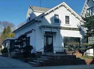 182 Academy Ave, Providence, RI 02909