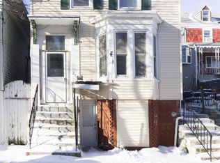 294 Princeton St #2L, Boston, MA 02128