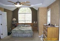 4th image of 1125 Hawkesbury Dr