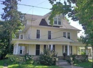 119 Bourbon St, Blanchester, OH 45107
