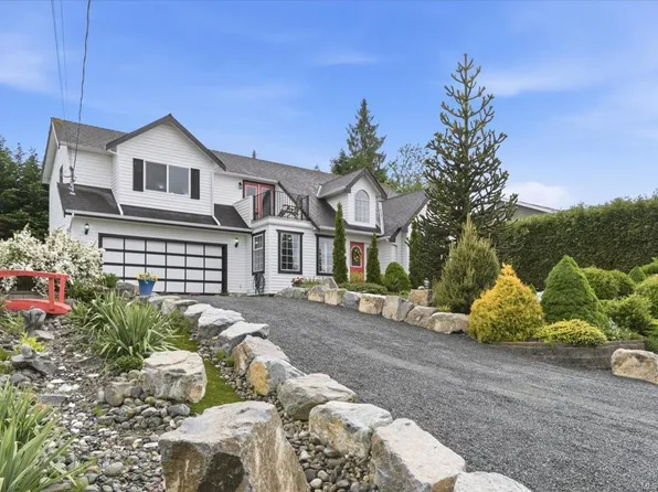 120 Hornby Pl, Qualicum Beach, BC V9K 1R6