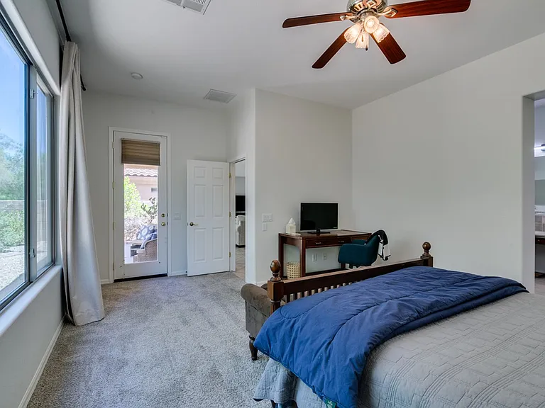 8 Kennesaw Rd — Photo 32