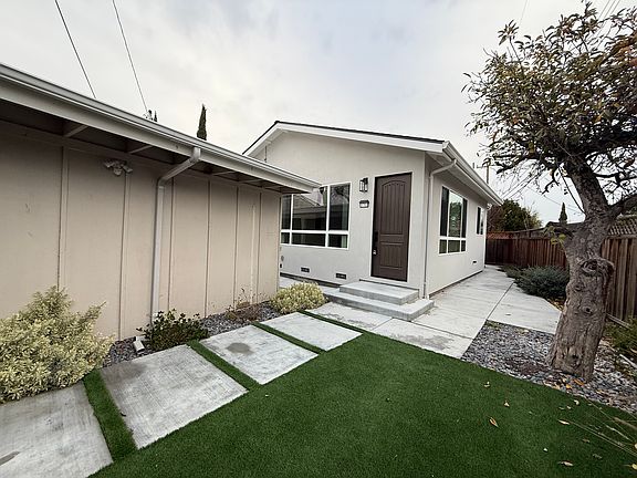 2nd image of 1021 Waterbird Way