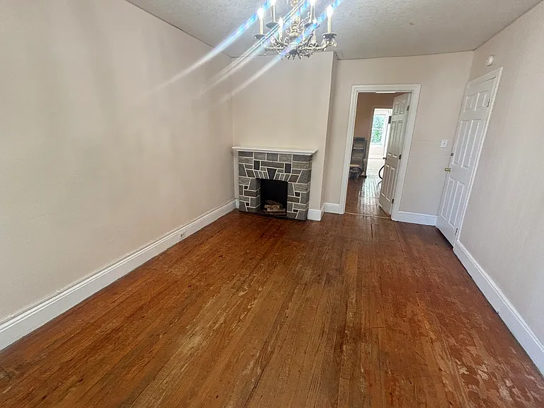 248 Roosevelt Ave #2 — Photo 11