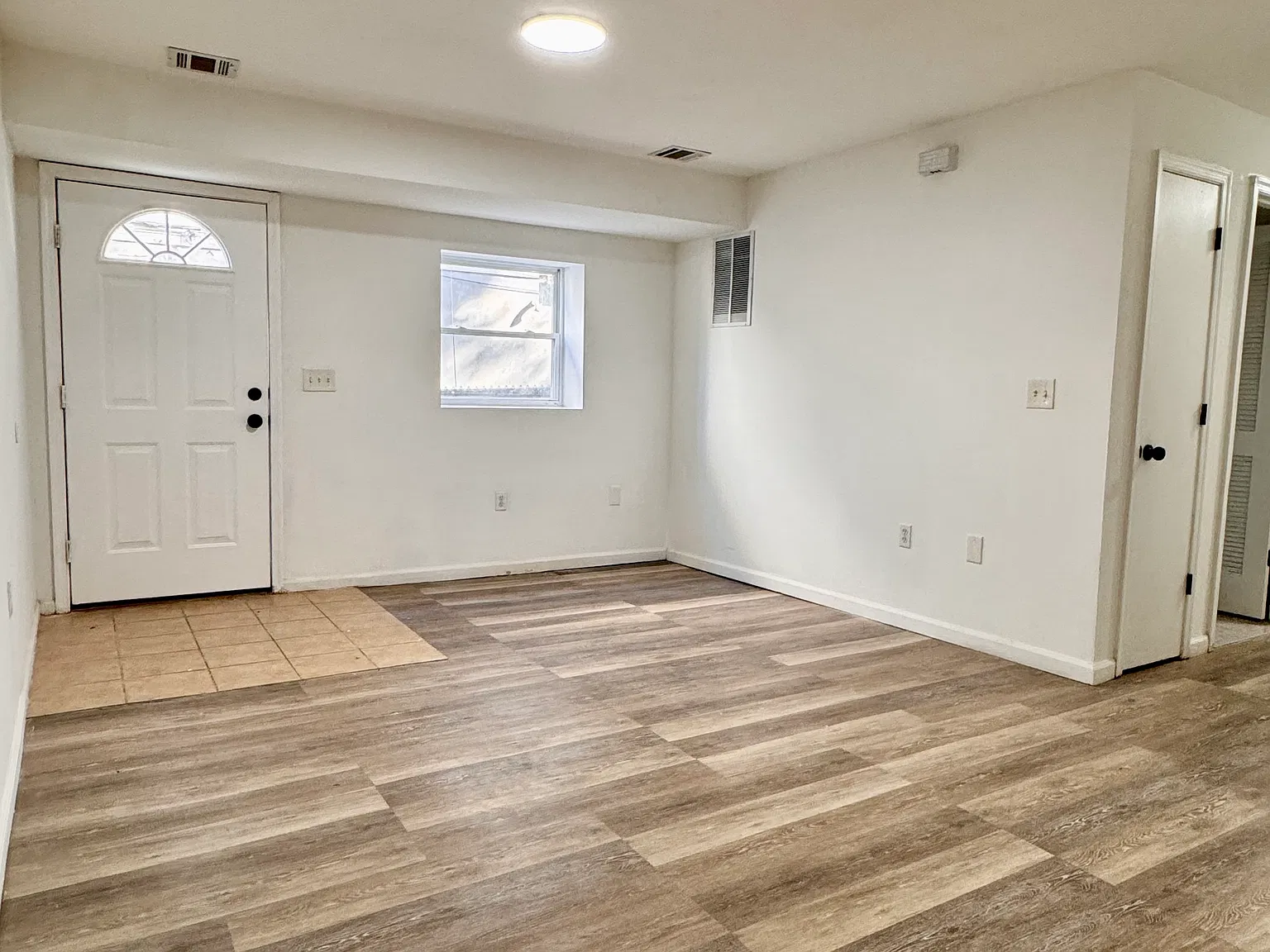 3 bed, 1670 sqft, $2,100 — Photo 3