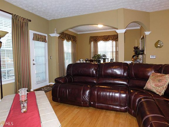 4th image of 1955 Woodland Park Cir