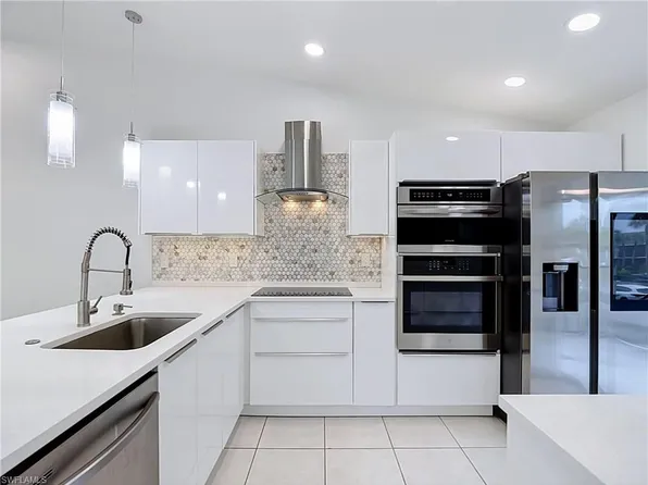 4079 Northlight DR #2, NAPLES, FL 34112