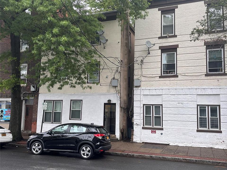 2nd image of 93 Ferris Avenue
