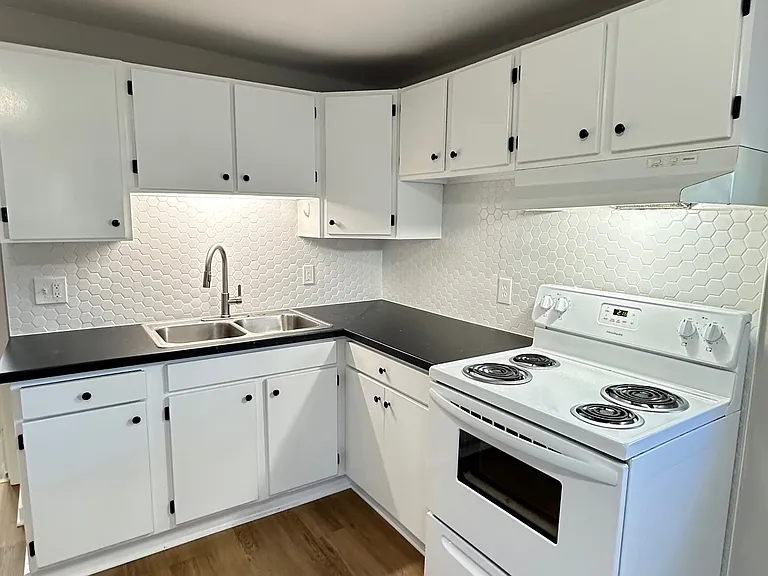 23 River St #3 — Photo 11