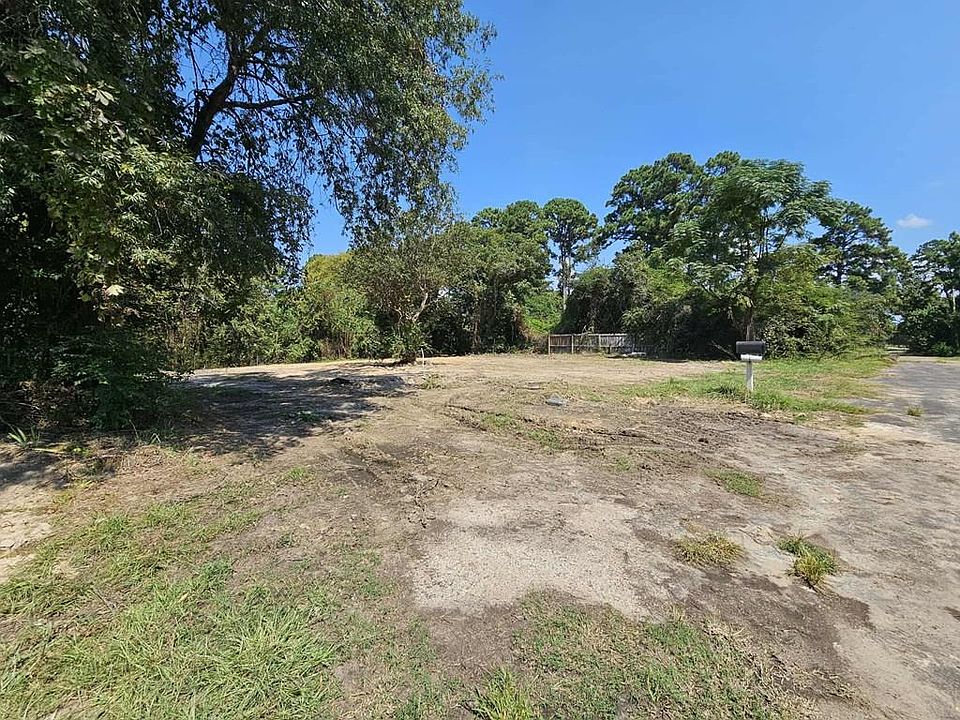 1st image of 21153 Sherry Ln