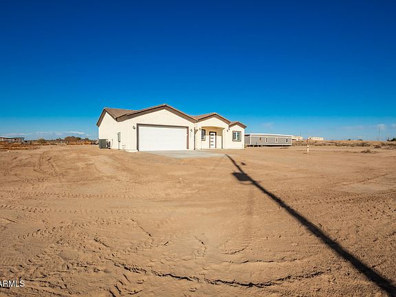 3rd image of 35648 W HIDALGO Avenue