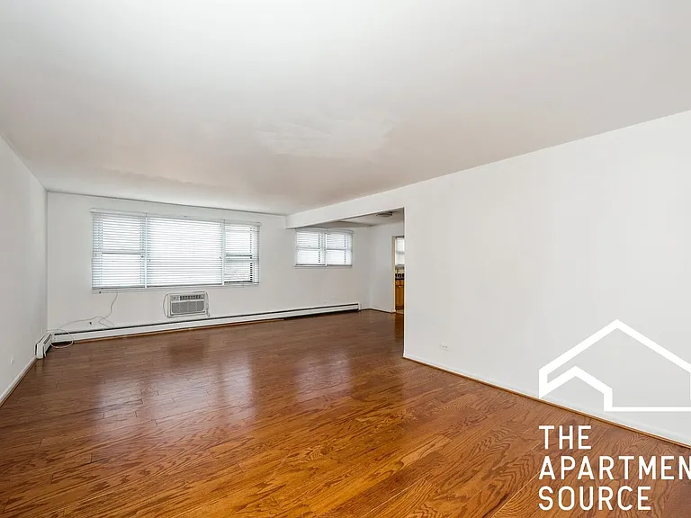 8644 Skokie Blvd #303 — Photo 3